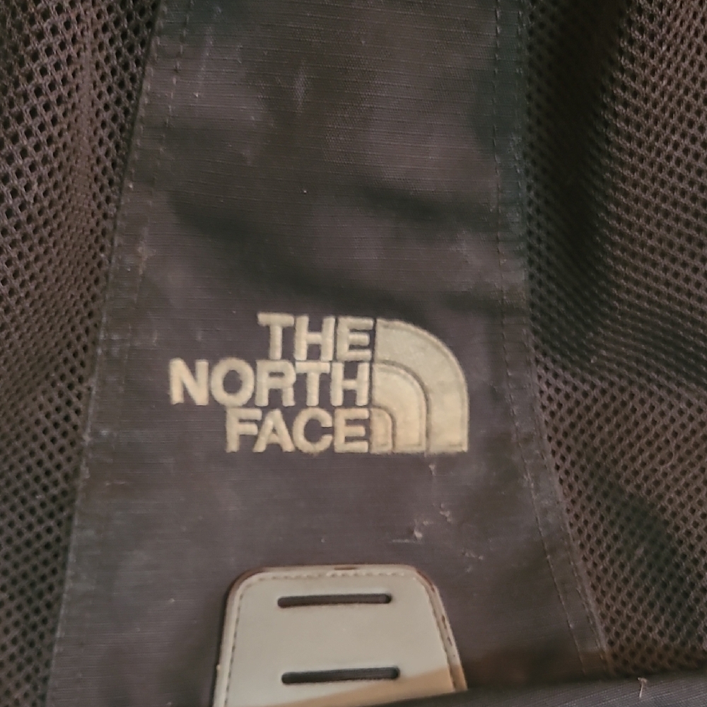 The North Face Black and Coral Backpack - Picture 4 of 9